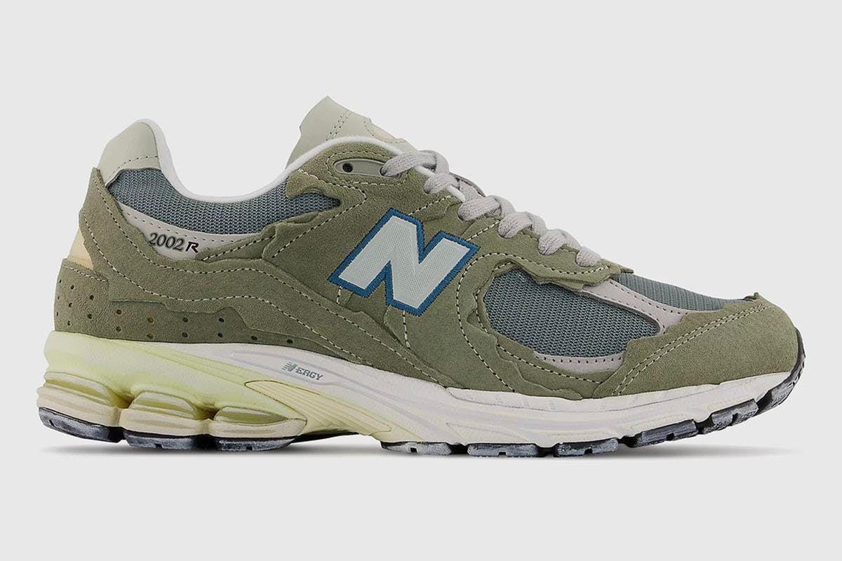 new balance protection pack 2002r